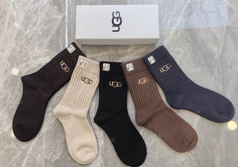 UGG Socks 1229